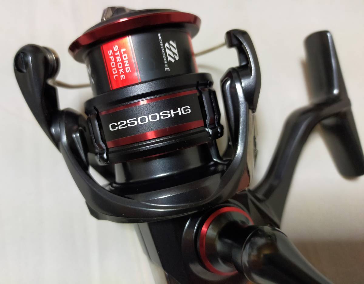未使用品 シマノ 20 ヴァンフォード C2500SHG マグナムライト