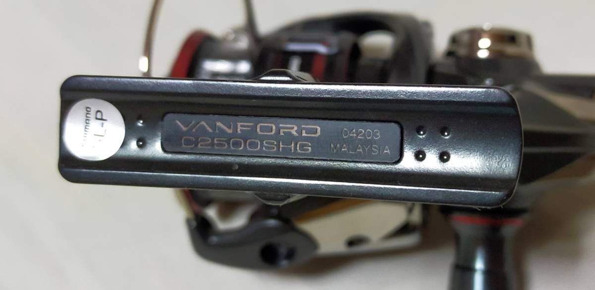 未使用品 シマノ 20 ヴァンフォード C2500SHG マグナムライト