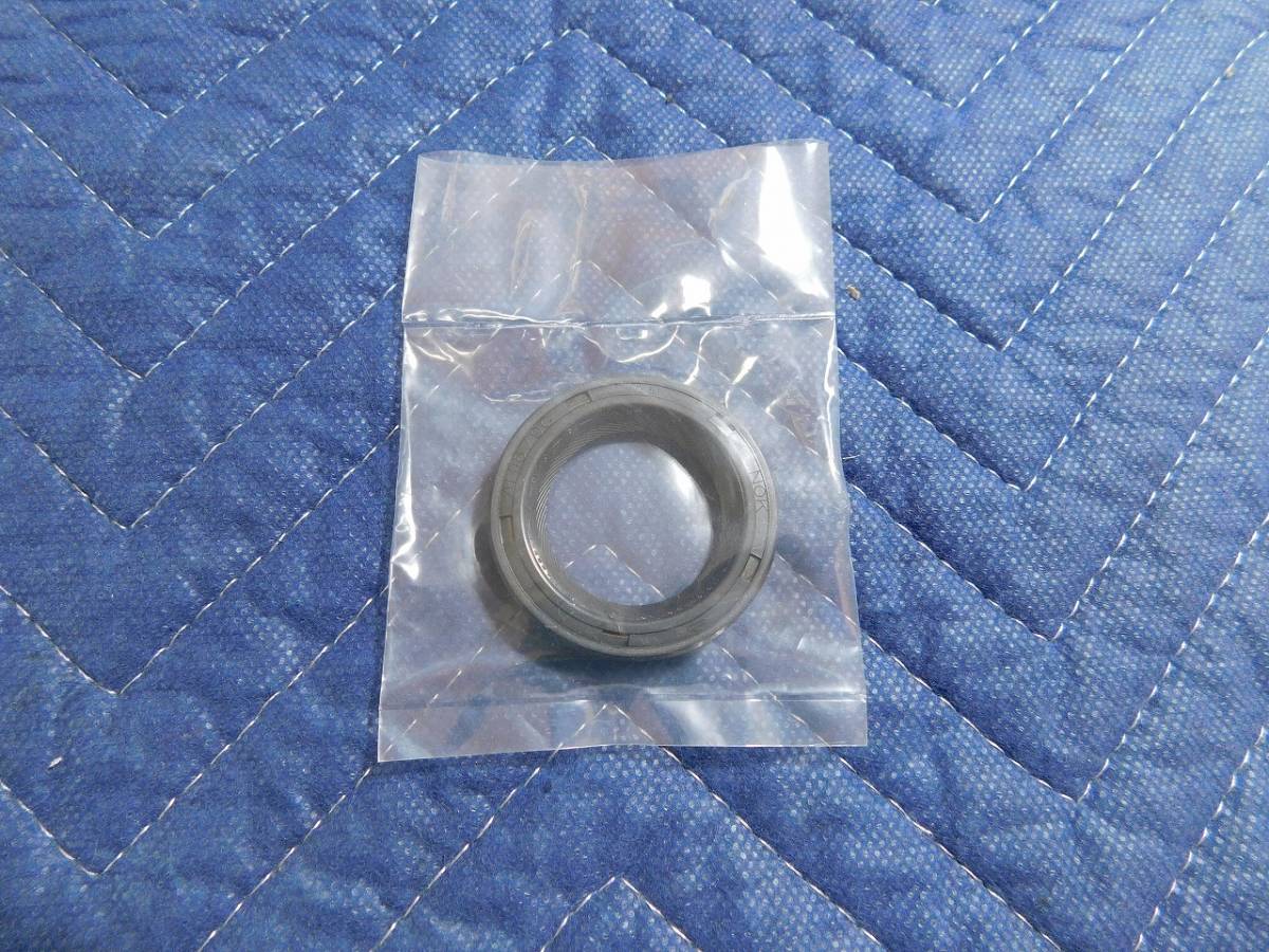 US4231◎新品 日産 L型 FS5W71B ミッション フロントカバー オイル 
