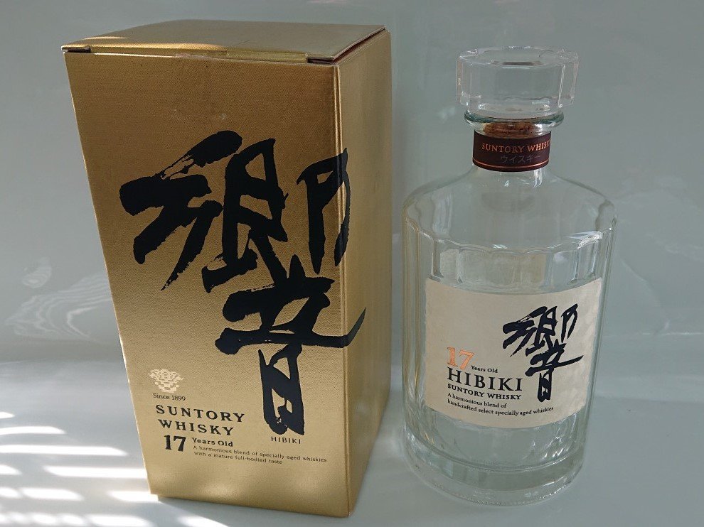 低価，セール サントリー響17年 SUNTORY WHISKY サントリーウイスキー HIBIKI 箱付 空瓶 700ml(日本)｜売買されたオークション情報、yahooの商品情報をアーカイブ公開 - オークファン 日本