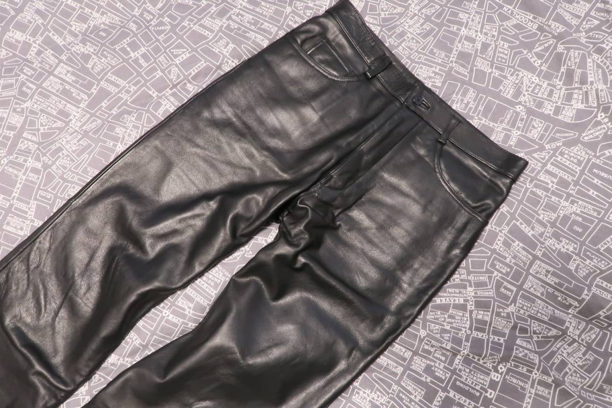 | 数回使用のみ上質品 CARO牛革レザーパンツ W88｜Yahoo!フリマ（旧 CARA レザーパンツ メンズ 牛革 ブーツカットタイプ 74&frasl;76&frasl;79&frasl;81 ブラック 本革 LEATHER BARREL-LEG UTILITY PK-780