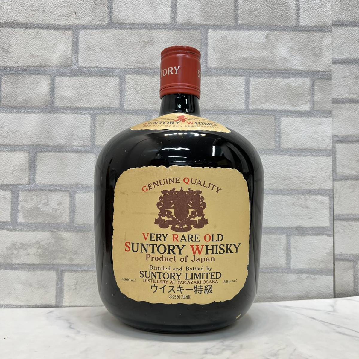 未開栓品　古酒　サントリー　オールド　4000ml　特大ボトル　木製台付 SUNTORY 4000ml オールド 未開栓 サントリー WHISKY サントリー