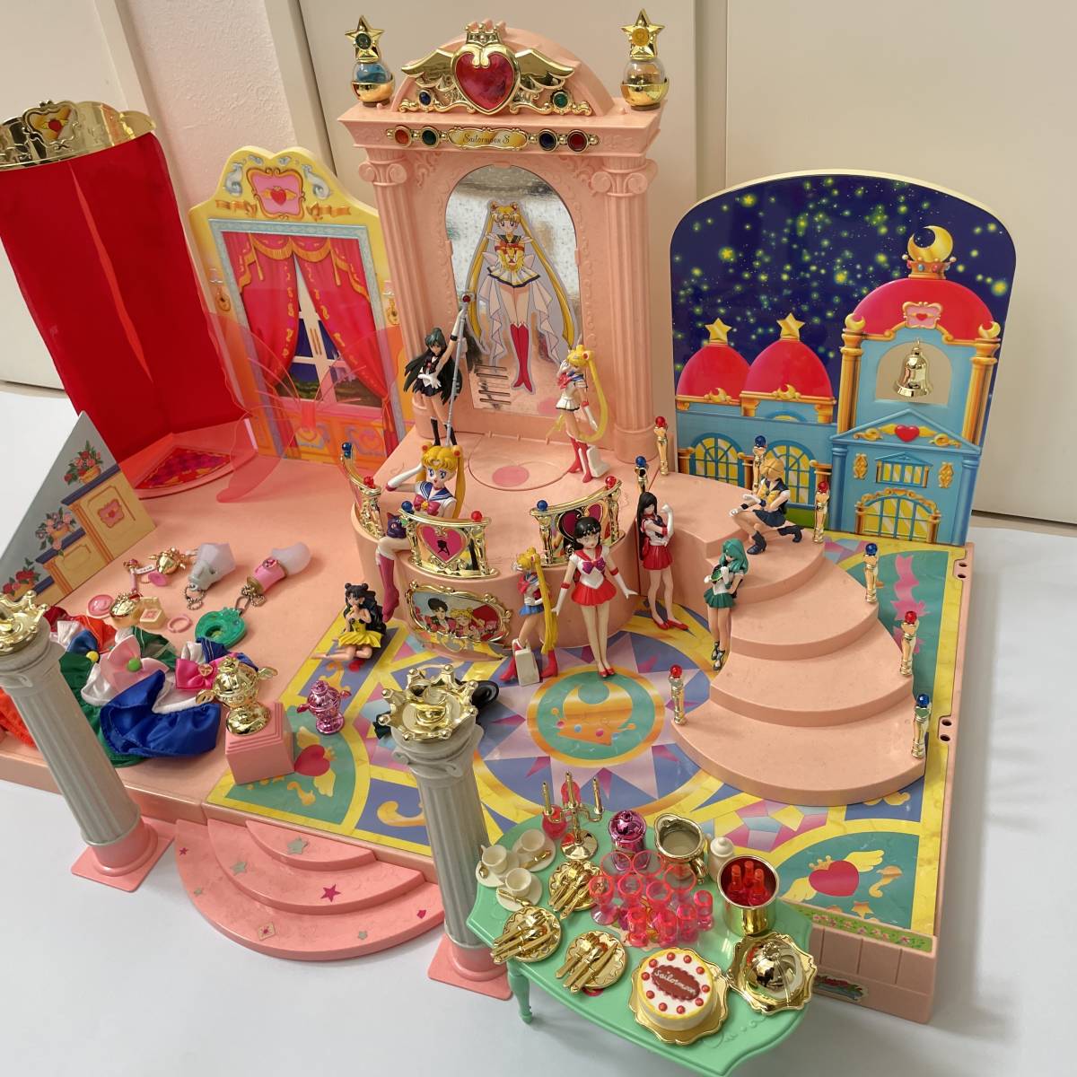 希少　当時　セーラームーン セーラーチーム　スパークリングキャッスル セーラームーン、スパークリングキャッスル ✨希少✨セーラーチーム
