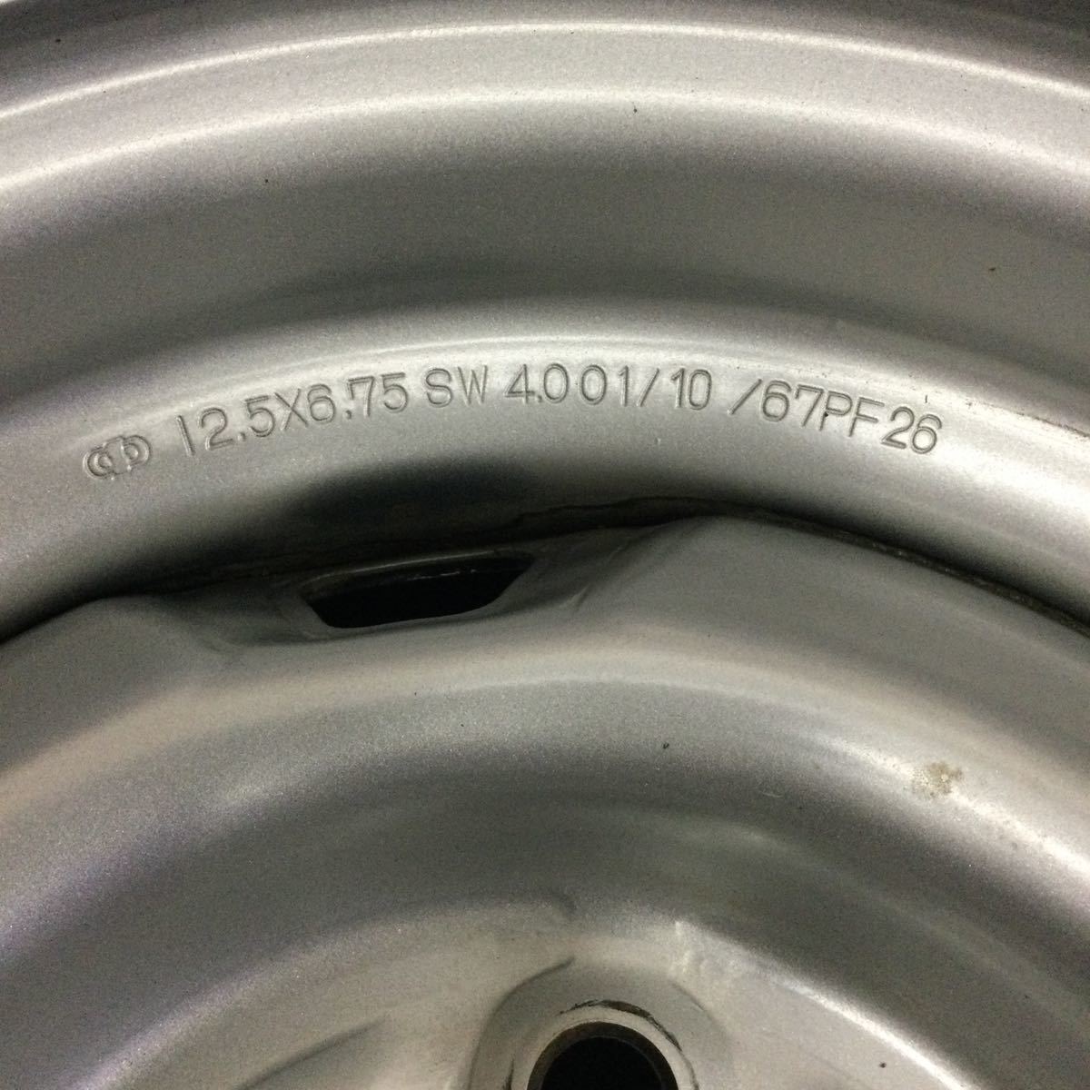 トヨタ純正タウンエースバン用リア低床用スチールホイール 12.5x6.75 