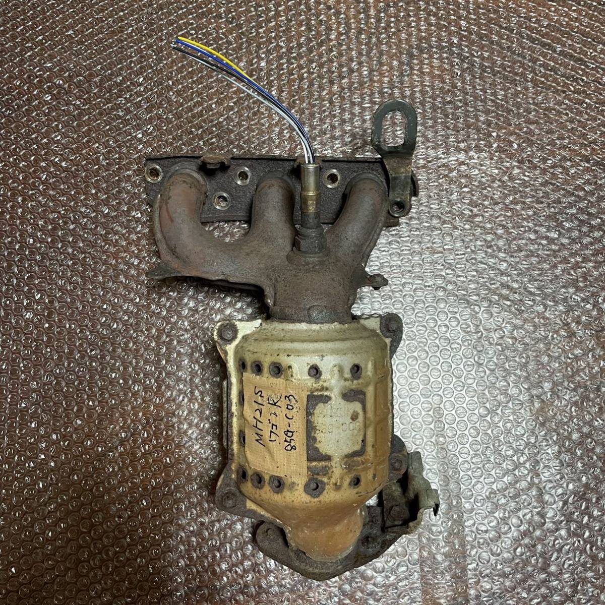 スズキ純正 エキマニ 触媒コンバーター 85G-C03 MH21S ワゴンR 触媒