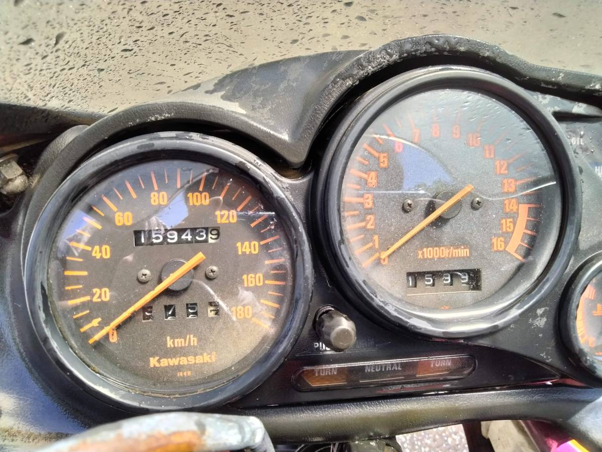 現状車　完全部品取り　レストア　輸出に　カワサキ　ZZR250　書なしエンジン未確認　書ありフレーム付き　　東京都　 カワサキ ZZR250 部品取り ゼルビス ルネッサ B1301017