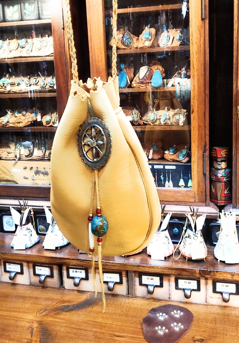 ゴローズ金メタル付き風車コンチョ 少なく 売買されたオークション情報  