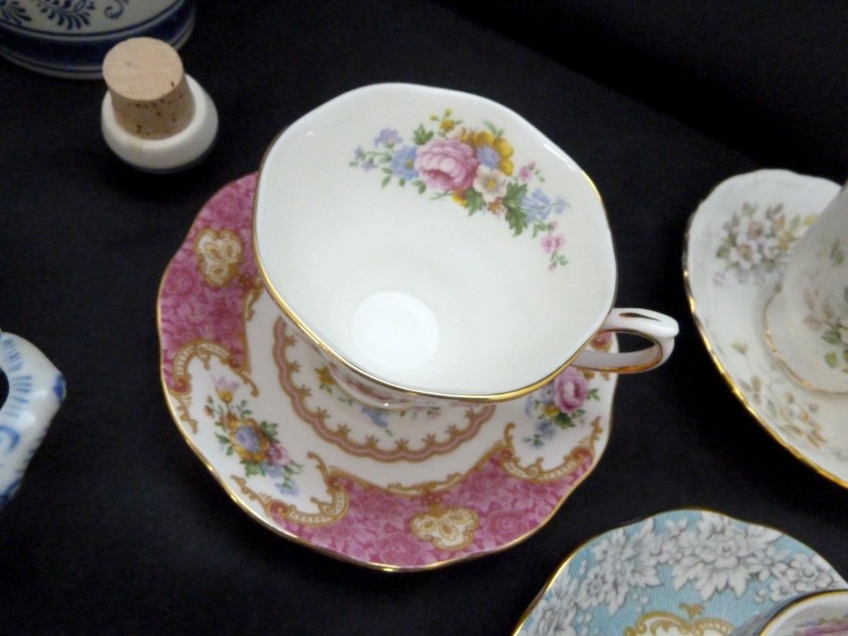 1000円スタート カップ&ソーサー プレート ボトル 約15点 ROYAL ALBERT Lavender Rose/ROYAL COPENHAGEN/Original Delfts/等 食器 G2007