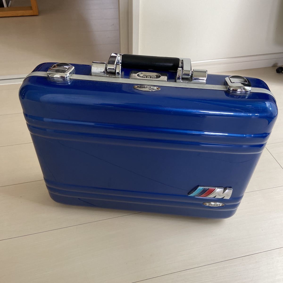 ZERO HALLIBURTON アタッシュケース SIDE ZERO 青 中古・古着通販】ZERO HALLIBURTON (ゼロハリバートン