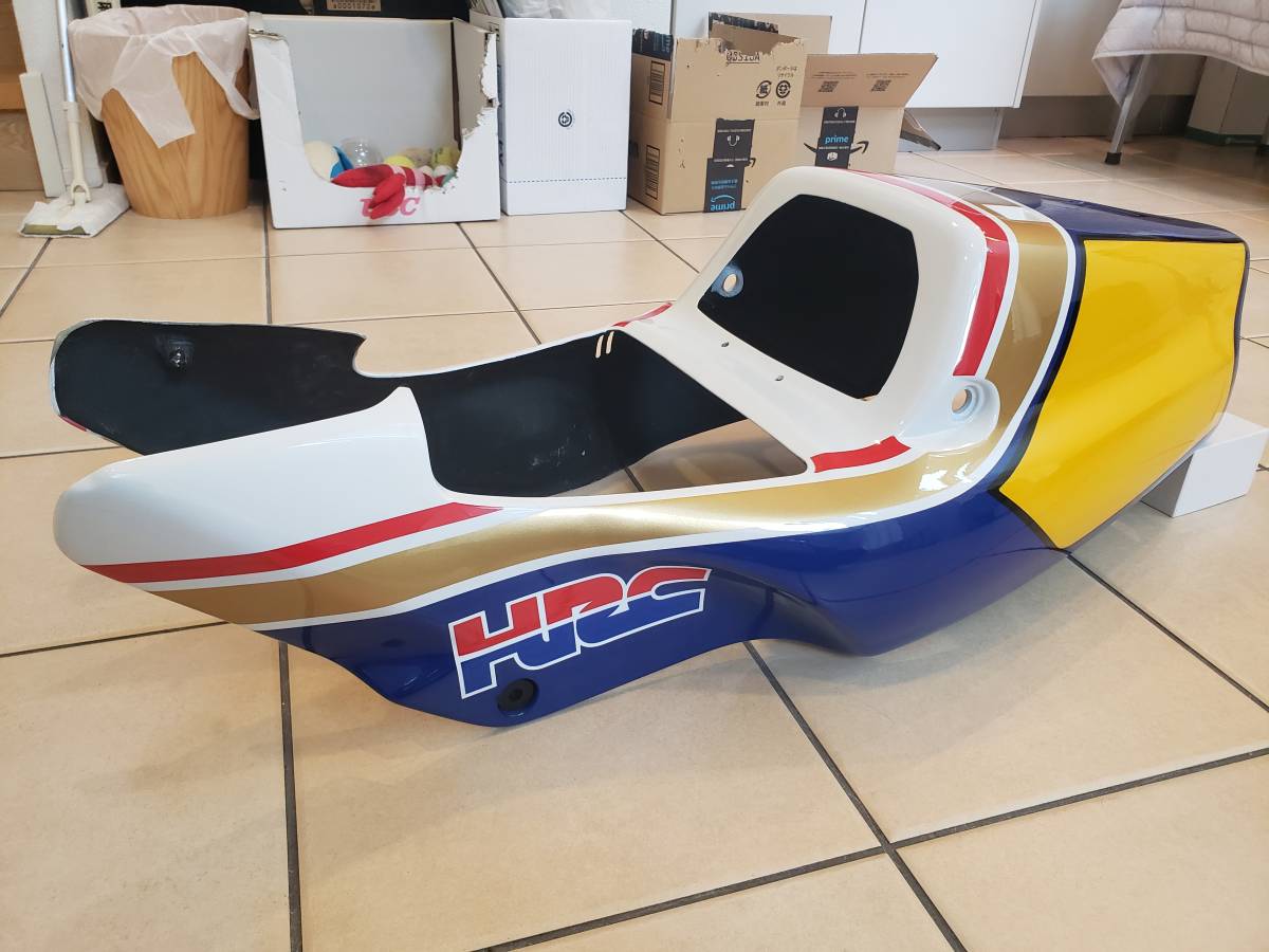 NSR250R MC21 シートカウル リアカウル ロスマンズカラー TYGA 