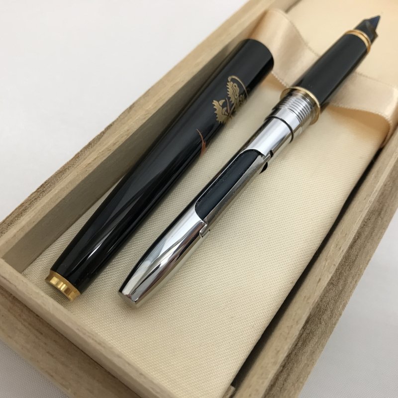 PILOT 14K−585 万年筆 蒔絵 龍 パイロット 木箱入り 雑貨