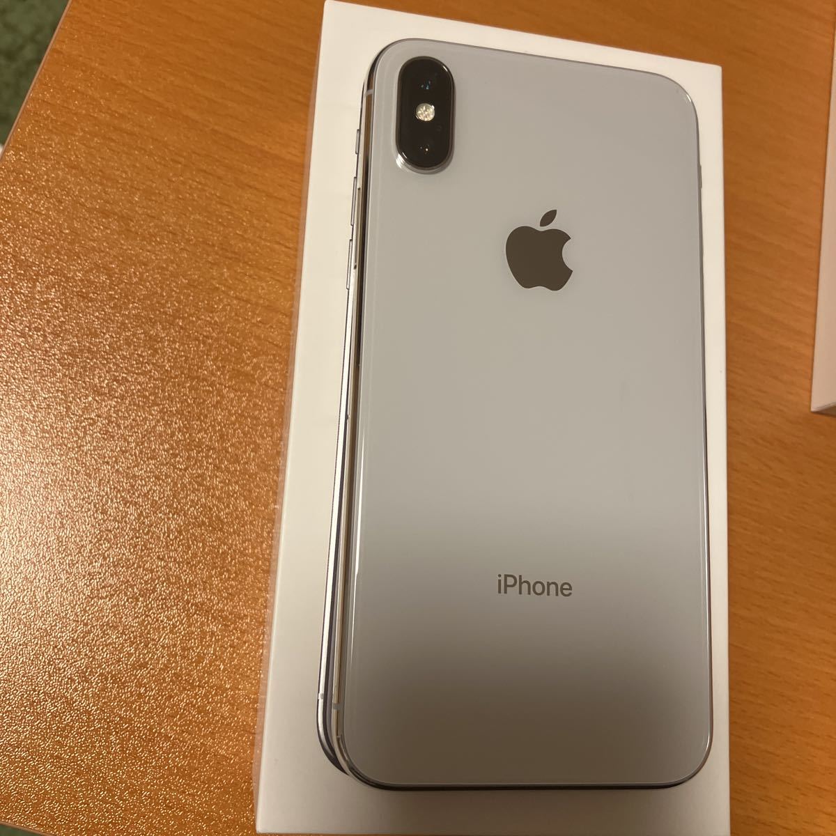 iPhone X シルバー　64GB iPhone X 64GB (64GB) x Xs