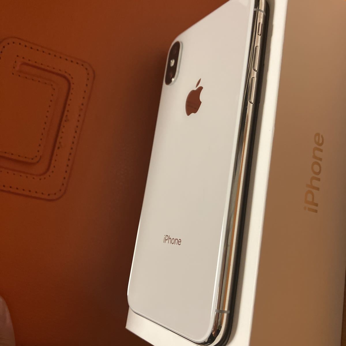 iPhone X シルバー　64GB iPhone X 64GB (64GB) x Xs