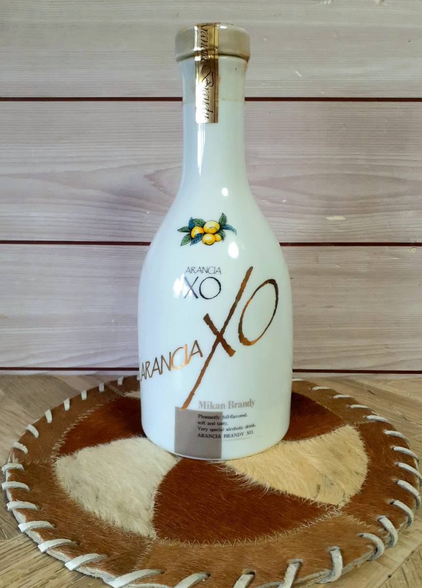 ARANCIA XO アランシア Mikan Brandy みかんブランデー 古酒 】ARANCIA XO Mikan Brandy アランシア XO ブランデー 陶器ボトル