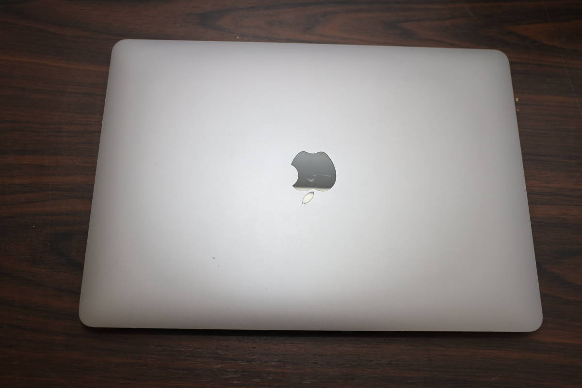 MacBook Air (M1， 2020) MGN73J/A 最新macOS Monterey 高性能Apple M1 8GB 爆速SSD512GB 