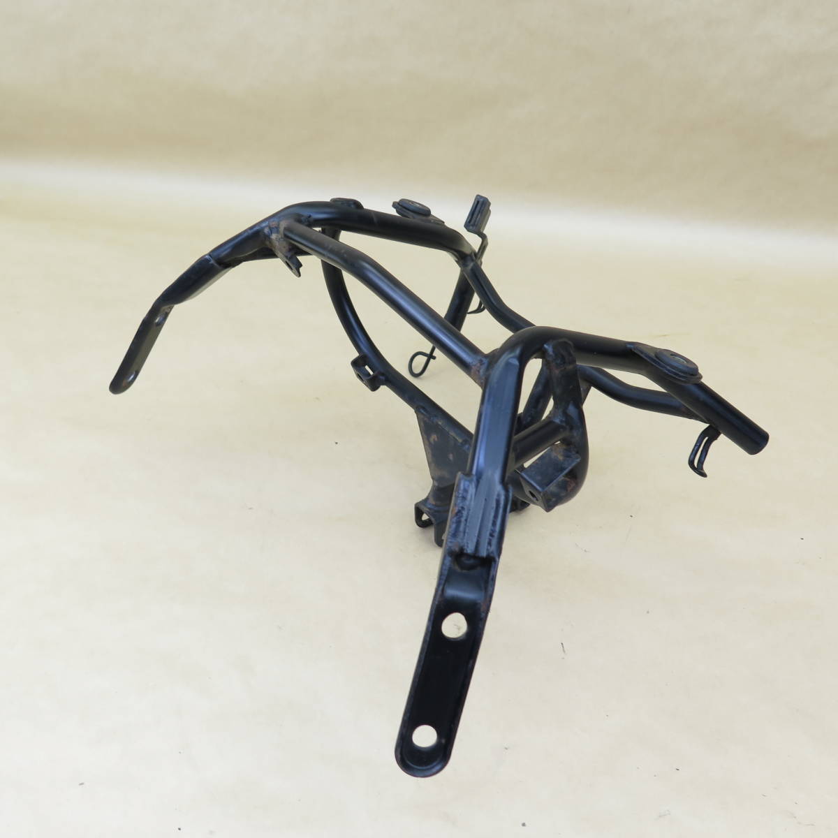 RGV250ガンマ（VJ21A）純正 アッパーカウルステー