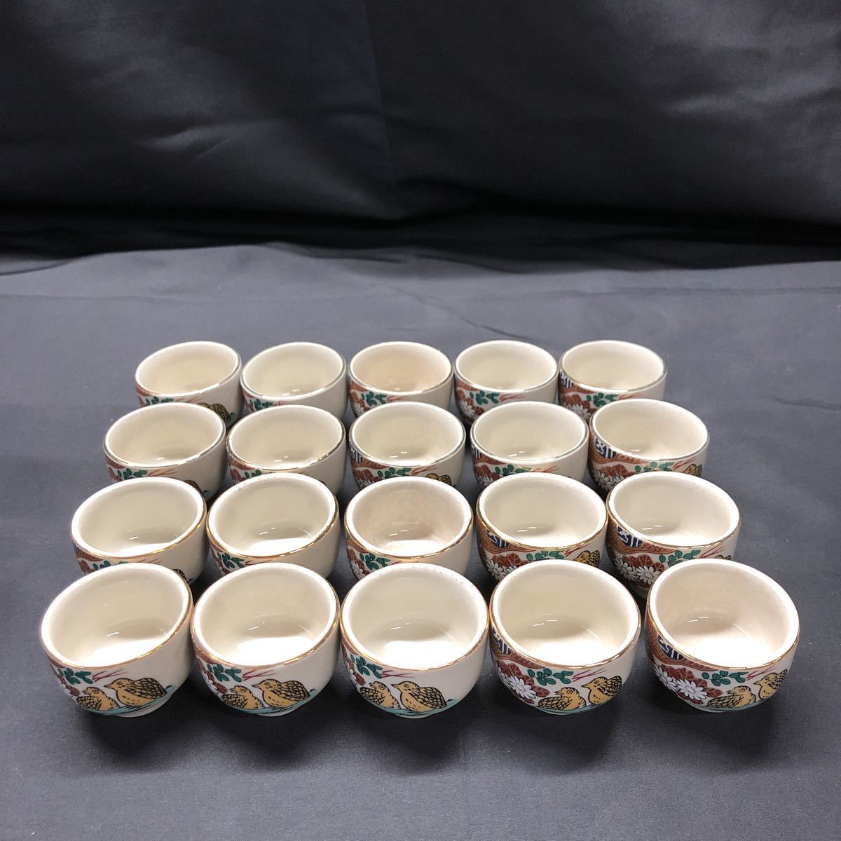 M2448 ☆未使用品☆九谷美泉の酒器（お銚子9本・猪口20客・野菊に