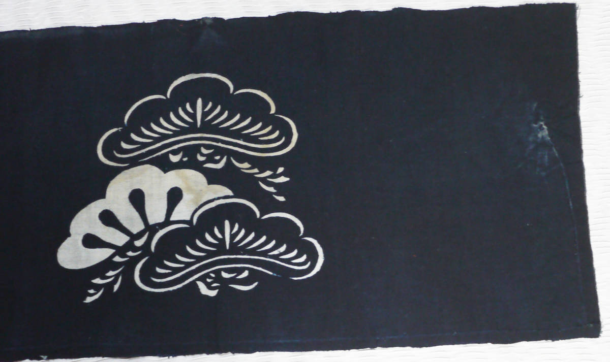 藍染 筒描き 筒書き つつがき 鶴 亀 松竹梅 古裂 時代布 特選本藍染木綿着尺 本場久留米絣 B反 「鱗文様」 深い藍に魅了 FABRIC ｜BECOS