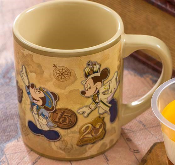 20周年 スーベニアランチケース ディズニーシー スーベニアスナック ディズニー 東京ディズニーシー スナック ミニ 通販 ダッフィー ランチケース、クロス、バンドのセット！東京ディズニーシー 2026ディズニーシーのスーベニアグッズ31選！パーク内のレストランで ケース 歴代エンターテイメントのスーベニアランチケース！“東京ディズニー シー 歴代アニバーサリーデザイン＆コンパスの