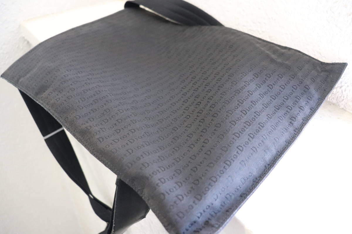 即決 DIOR HOMME ディオールオム archive エディスリマン期 2000年代初頭 ロゴ総柄 キャンバス ジャガード ショルダーバッグ サコッシュ 黒 DIOR HOMME archive shop｜ディオールオムなら iliushoon993's フレグランス