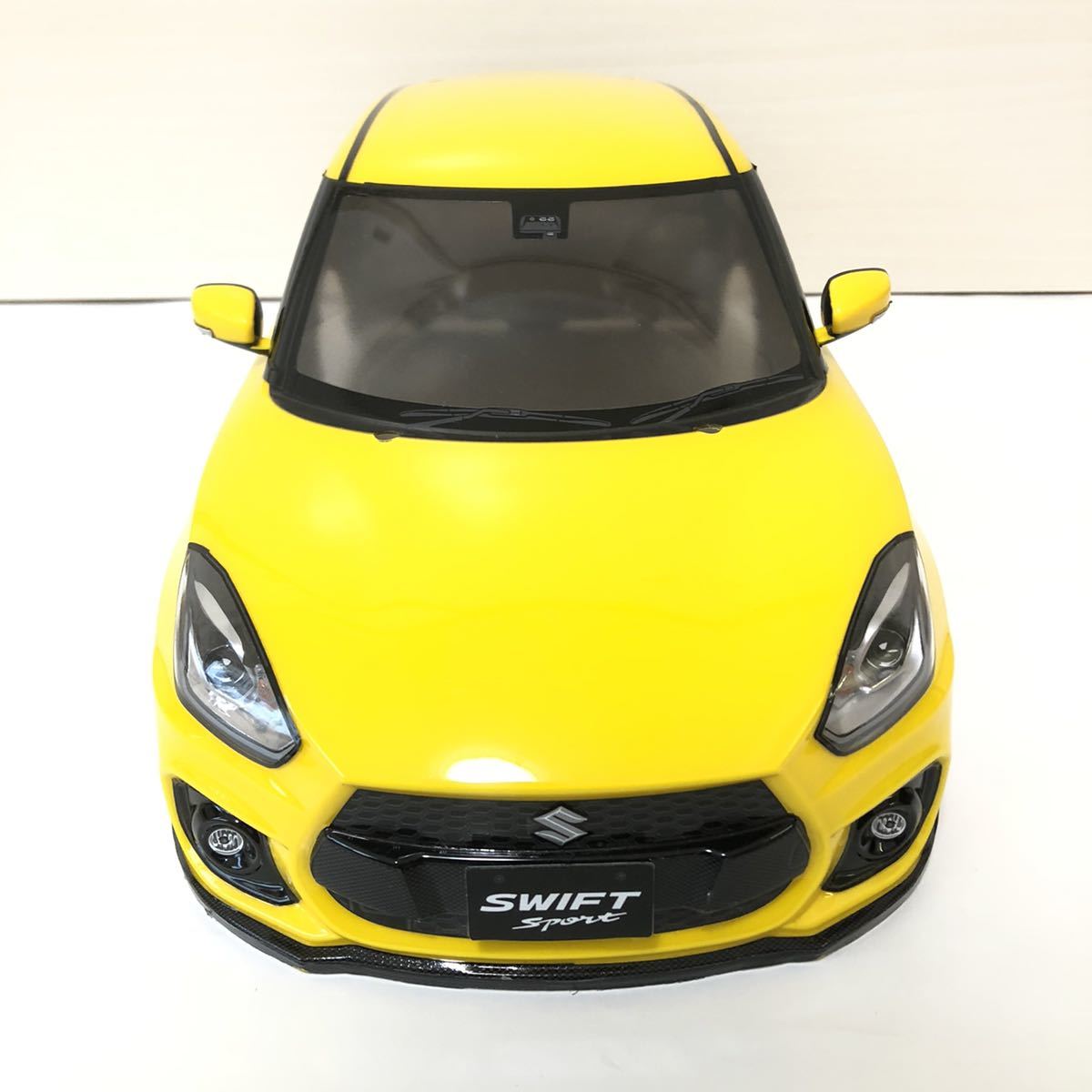 美品 タミヤ 1/10 Mシャーシ メーカーカット塗装済みボディ スズキ