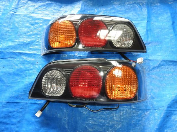 AE111 後期 トレノ 純正 テール レンズ 左右 テール ランプ Koito 12 