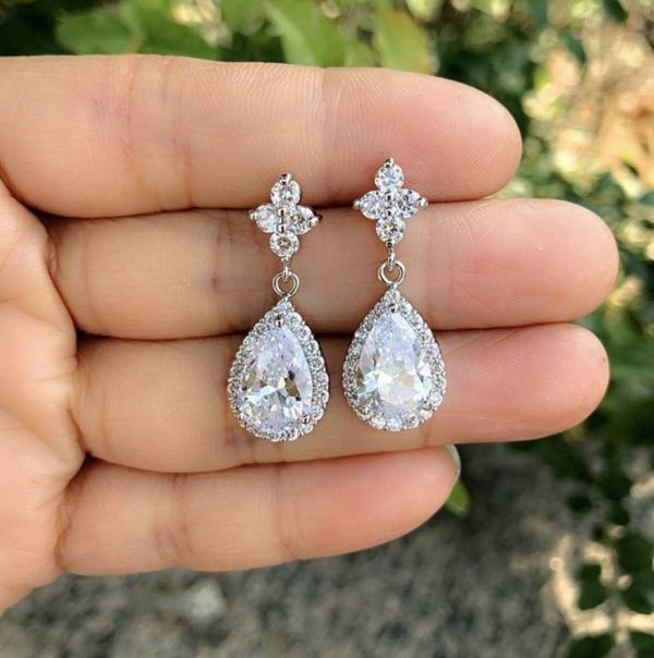 限定販売】□憧れの最上級□28Pダイヤモンドピアス刻印有《2ct》