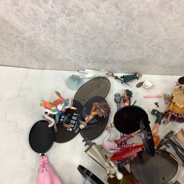 1円 訳あり ジャンク One Piece モンキー D ルフィ ポートガス D エース バギー ネフェルタリ ビビ ナミ他 One Piece 売買されたオークション情報 Yahooの商品情報をアーカイブ公開 オークファン Aucfan Com