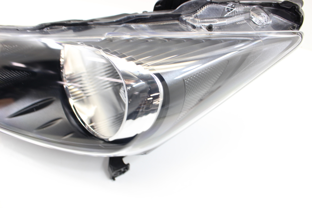 美品 フリード GB3 前期 ヘッドライト 左 左側 助手席 キセノン HID