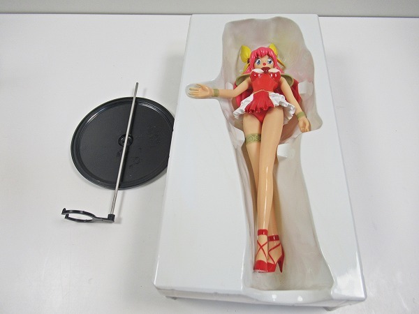 ◇[B23]美品 1/6 ウェディングピーチフィギュア ファイティングスーツ