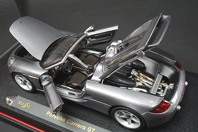 Maisto マイスト 1/18 PORSCHE ポルシェ CARRERA カレラ GT シルバー