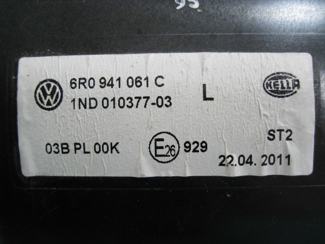 即決！　フォルクスワーゲン　ポロ　６Ｒ　左フォグランプ　６Ｒ０　９４１　０６１Ｃ　中古_5