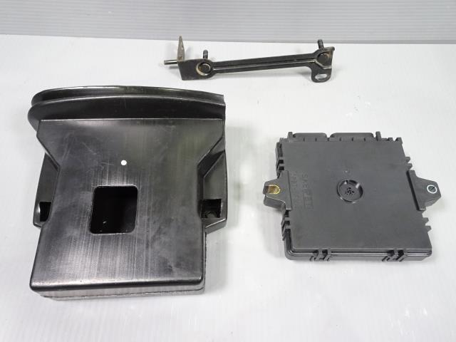 キャリィ EBD-DA63T エンジン メイン コンピューター ECU 26U ミツビシ