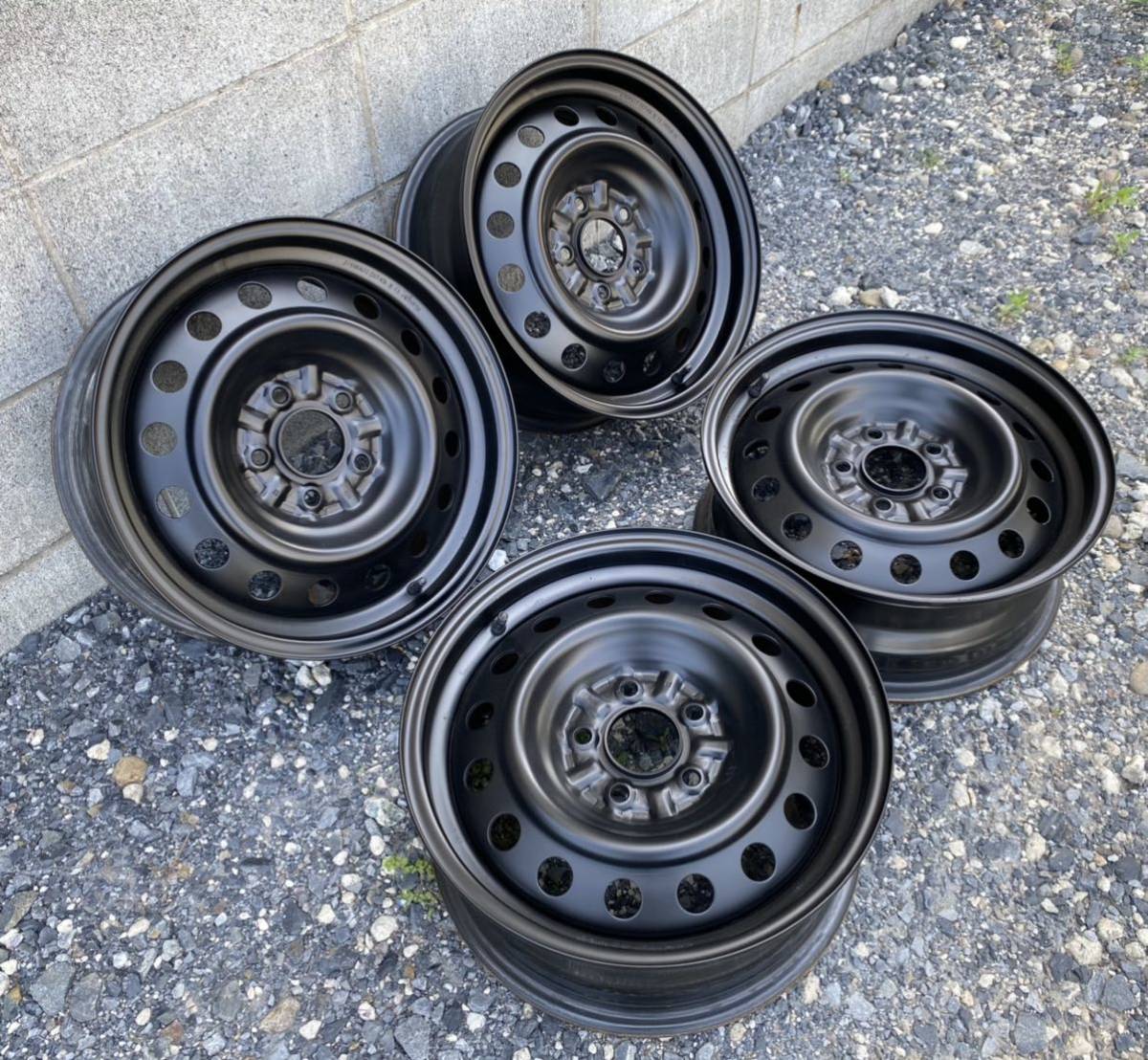 希少！三菱デリカD:5純正16インチスチールホイール マットブラック塗装 
