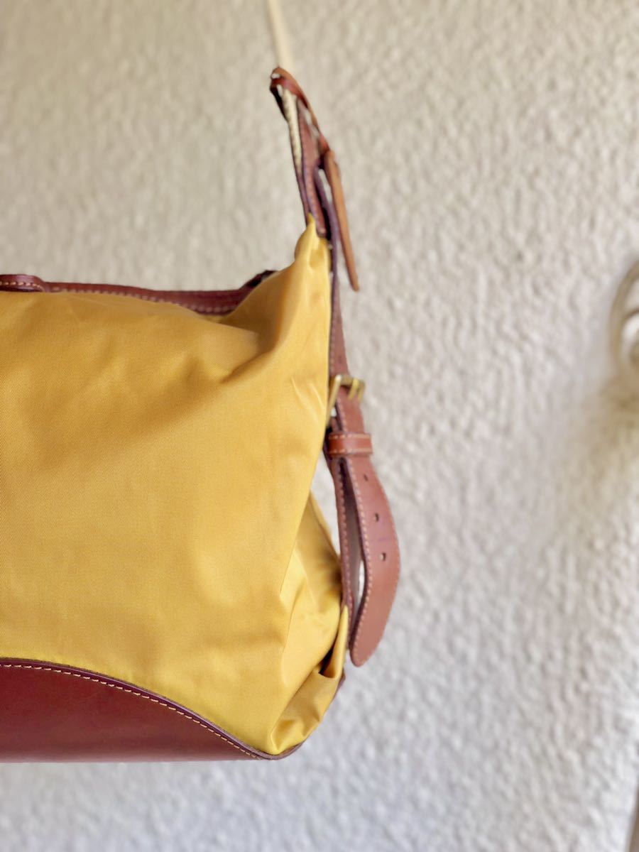 フェリージ Felisi ナイロン レザー斜めがけ ショルダーバッグ 