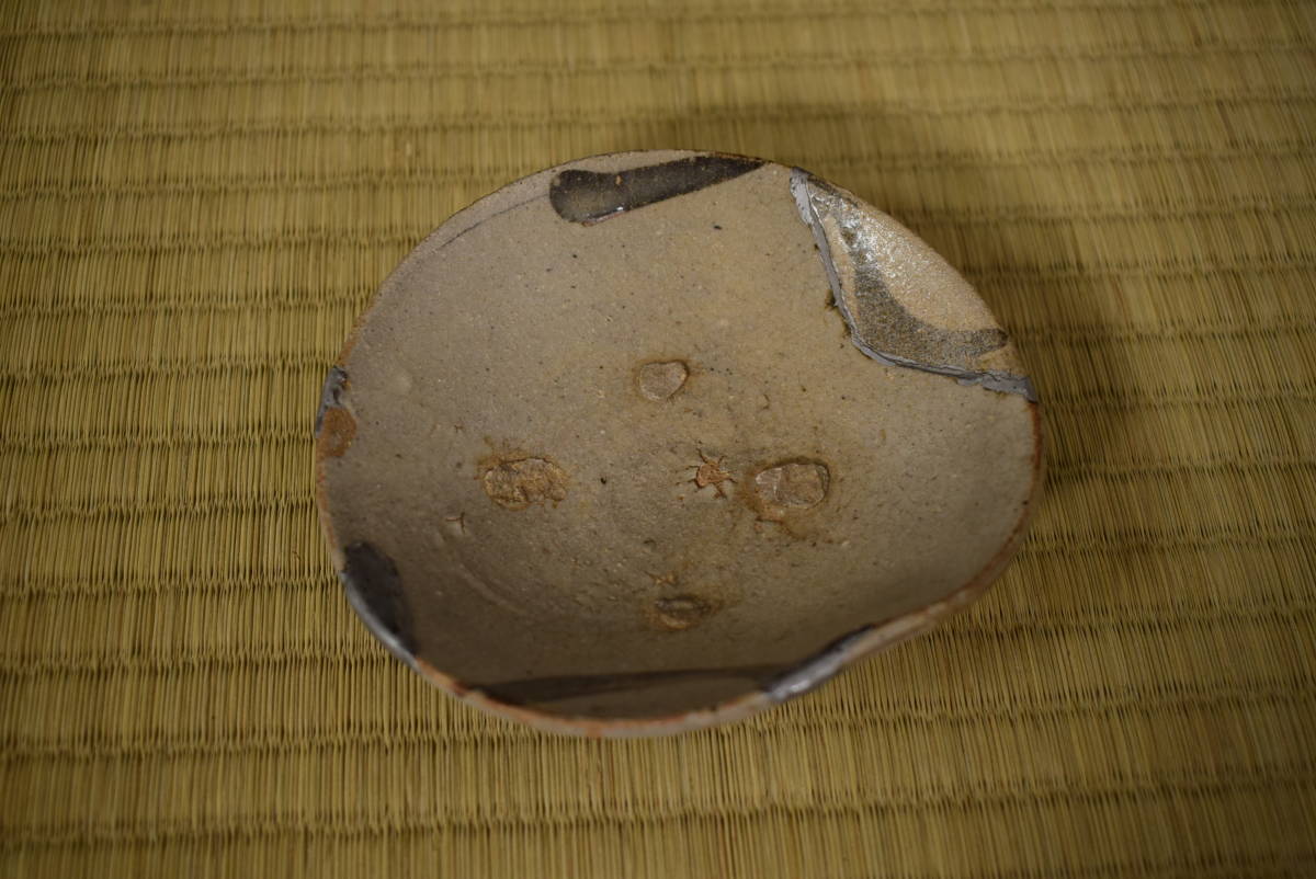 和】古美術収集家買出品 桃山 古唐津 絵唐津平盃 平杯 平小鉢 向付 (3832)