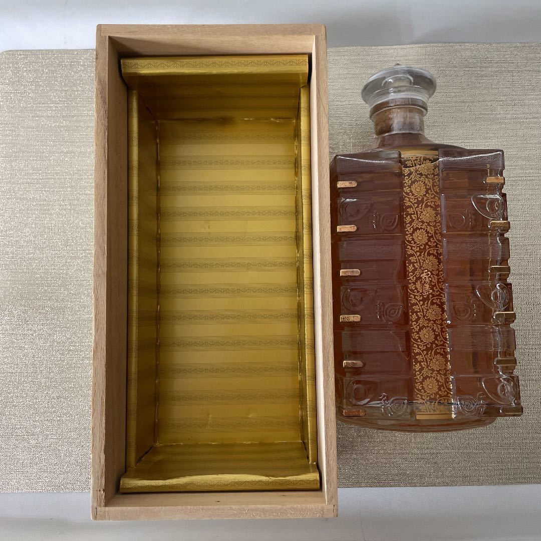 1円スタート【希少】金霧島 玉（ぎょく） 米焼酎 | 900ml 霧島酒造