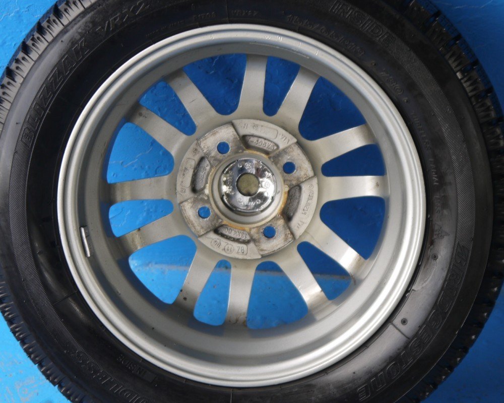 NEXTA 13インチ 4穴100 2021年製 155/65R13 BLIZZAK VRX2 スタッドレス 