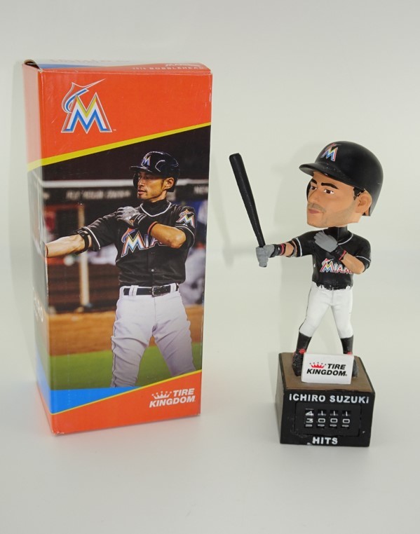 イチロー マーリンズ球場限定配布　カウンター付きボブルヘッド 首振り人形 限定品 イチロー 2016年マーリンズ球場限定配布 カウンター付き