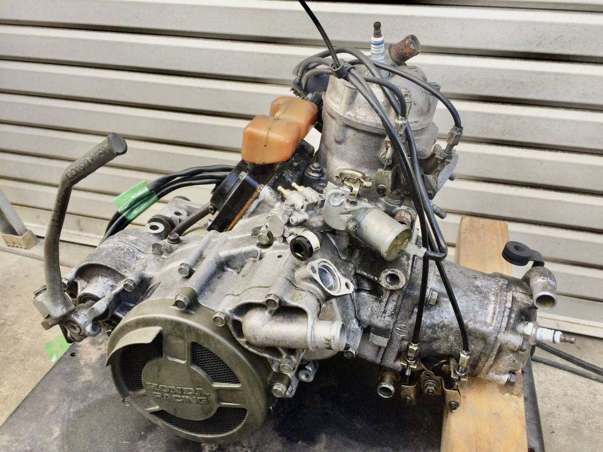HONDA NSR250R SE(MC21)中古エンジン ホンダ・NSR250R・MC21・中古エンジン・乾式クラッチ・実動車外し・1