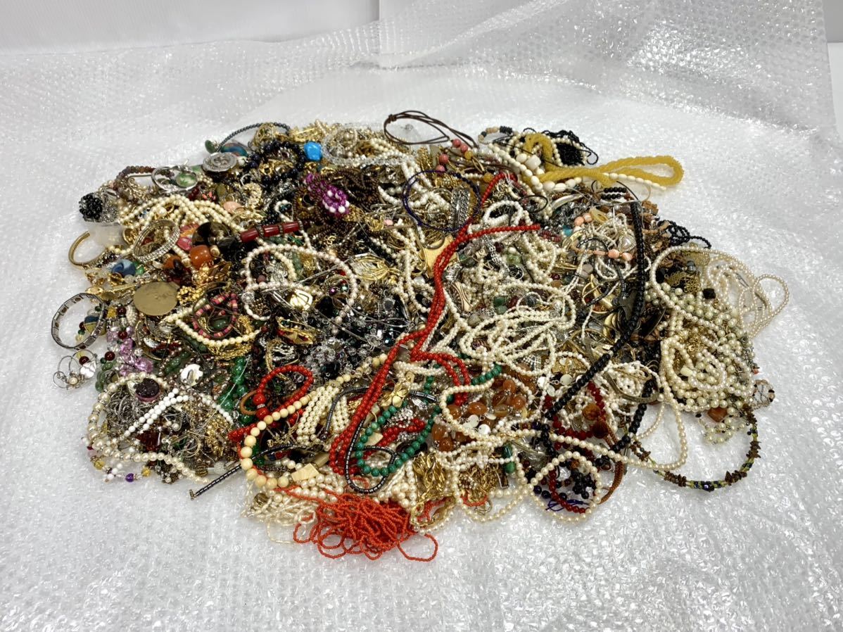 イミテーションまとめ 約9.5kg アクセサリーまとめ ネックレス