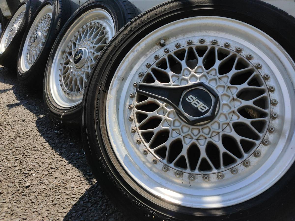 【安い，送料無料】 訳有の品 BBS RS320 8Jx17H2 ET43 5穴PCD114.3 225/50R17タイヤ付4本セット(ラジアルタイヤ)｜売買されたオークション情報、yahooの商品情報をアーカイブ公開 - オークファン 5穴