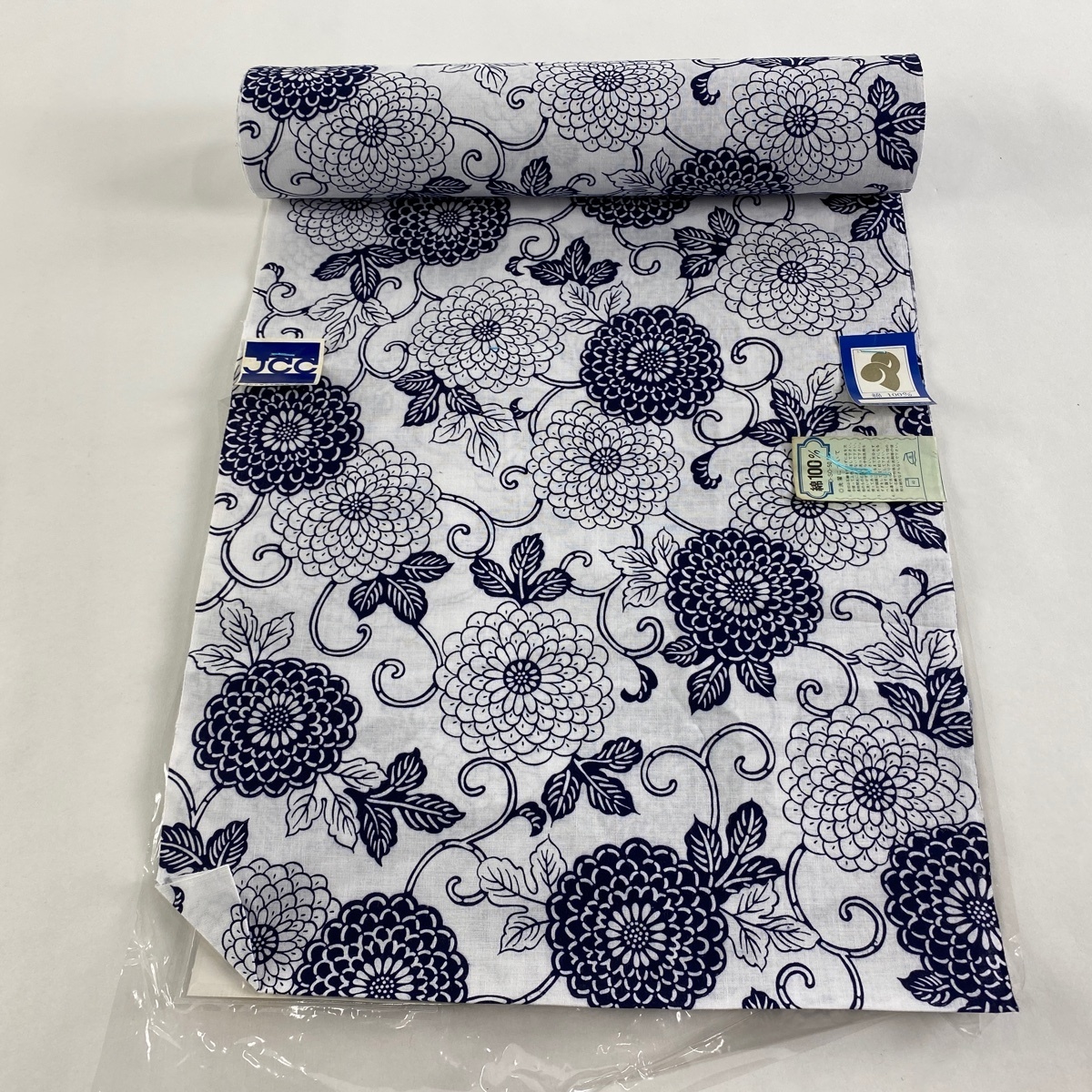 HOT，新作 反物 優品 小紋 菊唐草 白 綿(その他)｜売買されたオークション情報、yahooの商品情報をアーカイブ公開 - オークファン その他