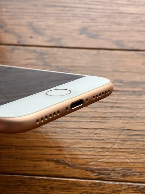 Apple iPhone 8 64GB ゴールド 中古iPhone8 64GB ゴールド MQ7A2J／A