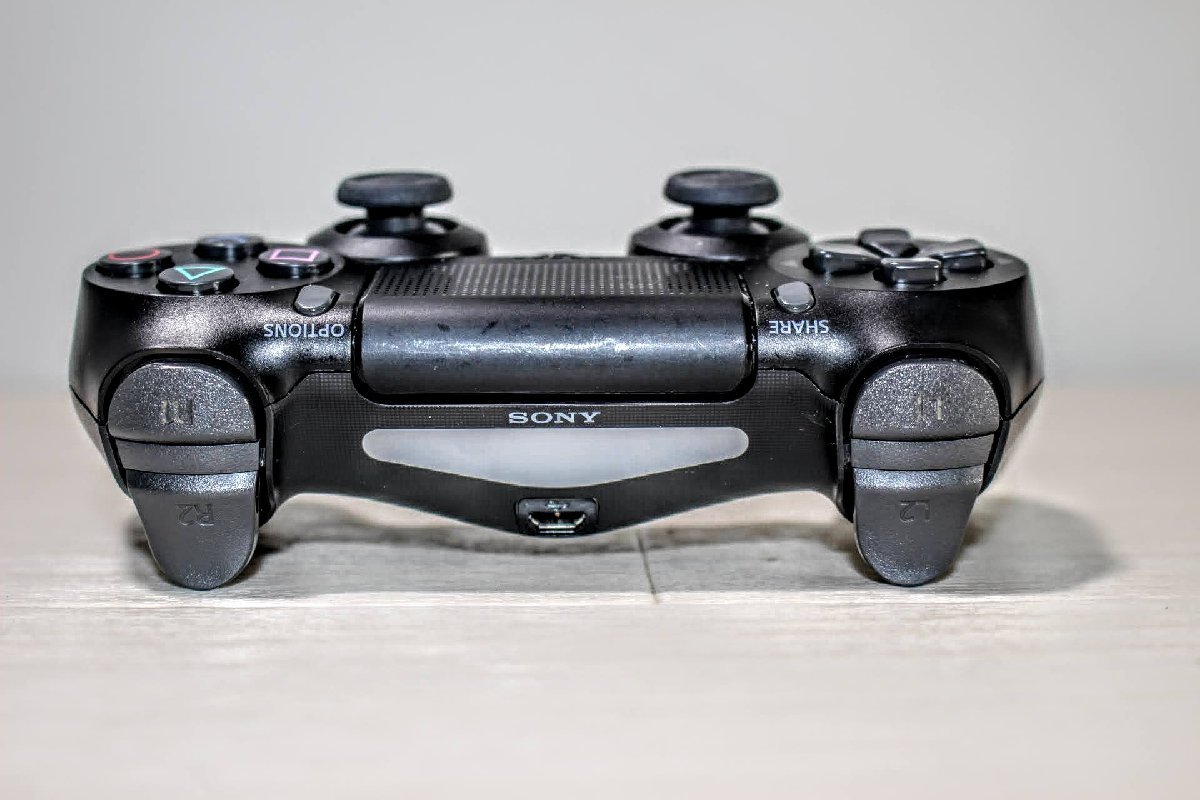 B.0277 SONY ソニー PS4 プレイステーション4 CUH-2200A 420GB 