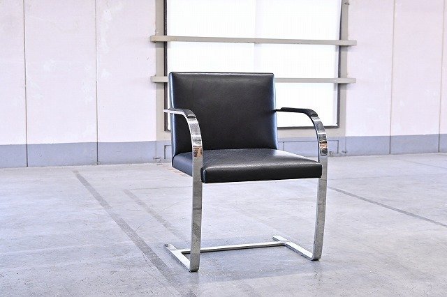 Knoll 42万「Brno chair/ブルーノチェア フラットバー 」本革 アーム