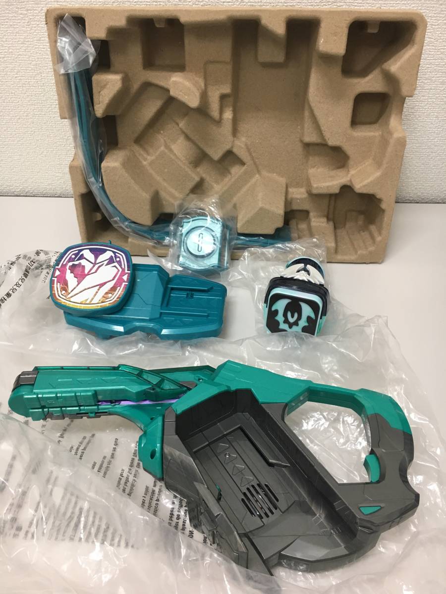 44：仮面ライダーリバイス DXツーサイドドライバー + DXホーリー