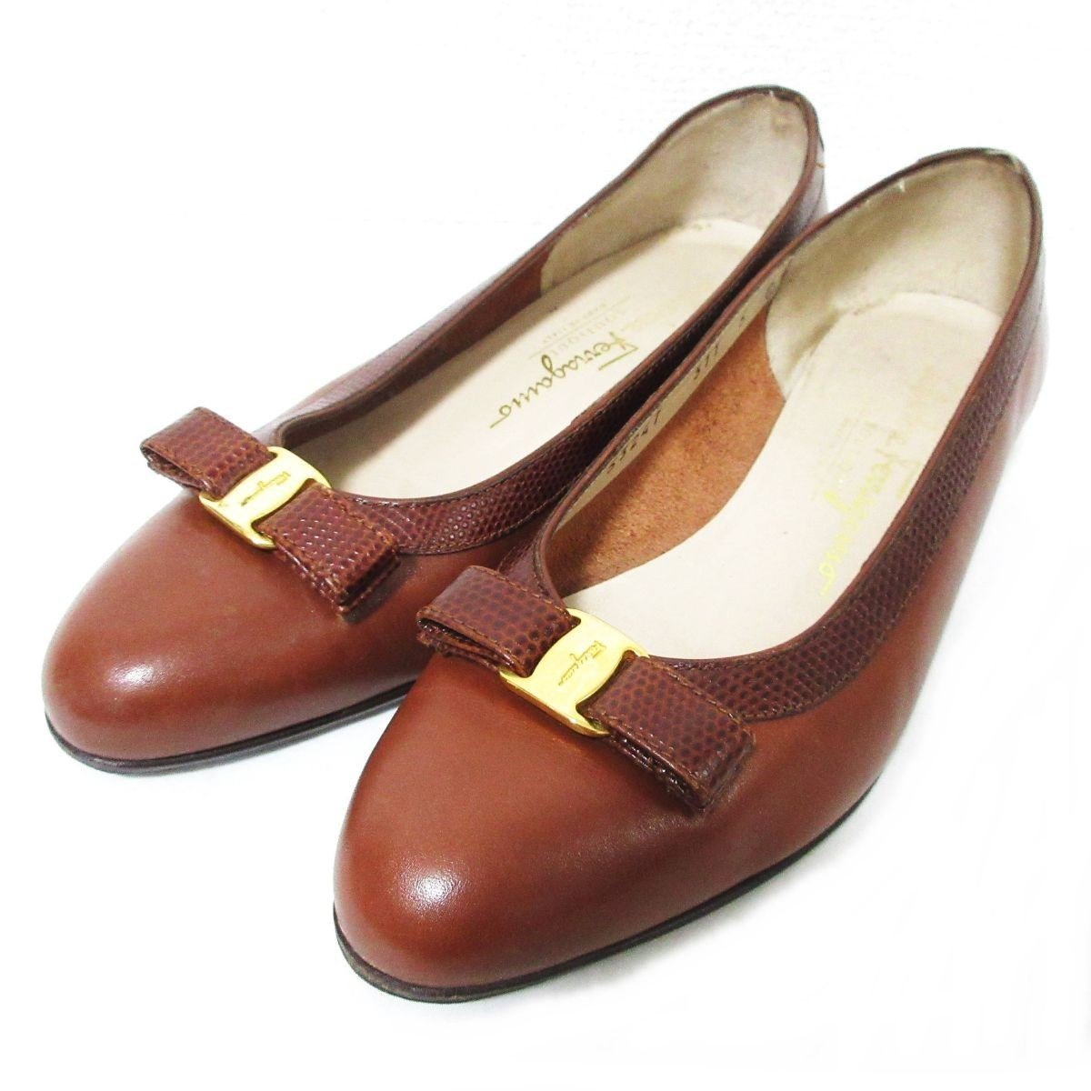 良品 Salvatore Ferragamo サルヴァトーレフェラガモ レザー 良品 Salvatore Ferragamo サルヴァトーレフェラガモ レザー