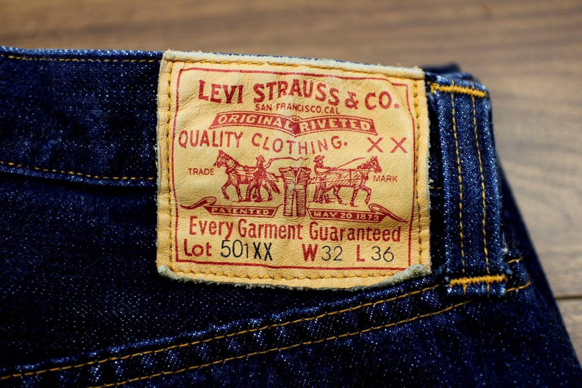 濃紺 米国製 01年製 リーバイス 501XX 革パッチ バレンシア工場 47年 
