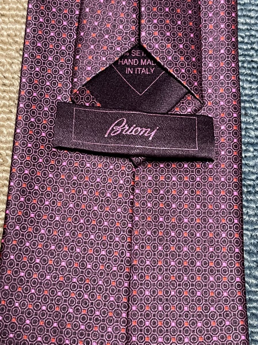 ほぼ未使用 ″Brioni″ ブリオーニ ドット ブランドネクタイ 207179 BRIONI（ブリオーニ）の中古品の通販サイト セカンドストリート ブリオーニ ブランドネクタイ ネクタイの中古品・新品 ネクタイ